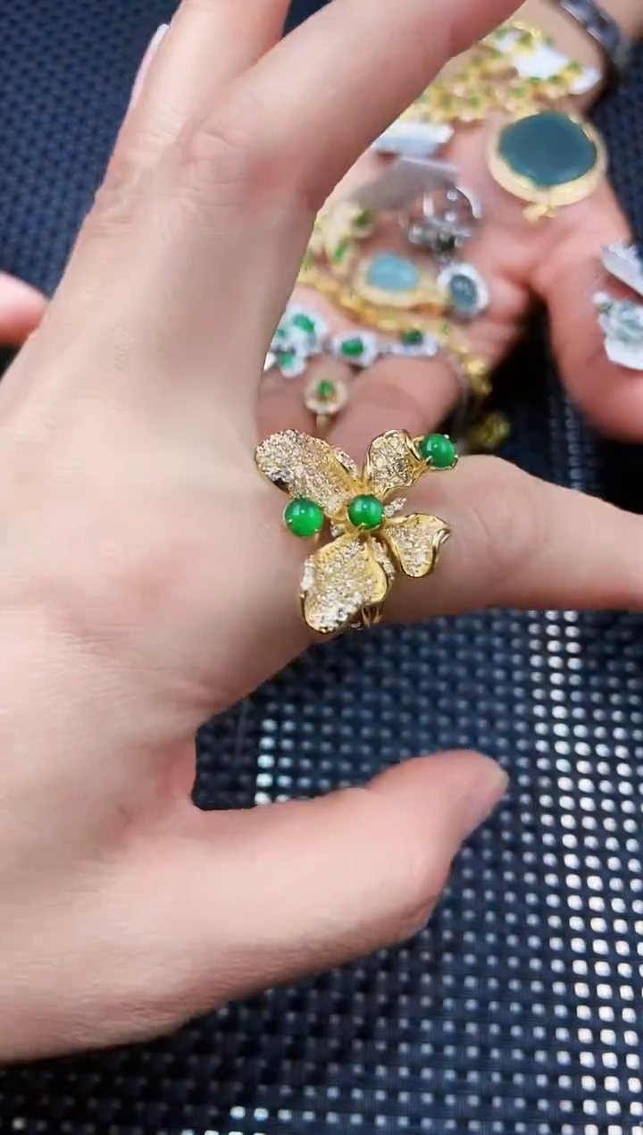 【闪购商品】翡翠戒指未镶嵌1111111111