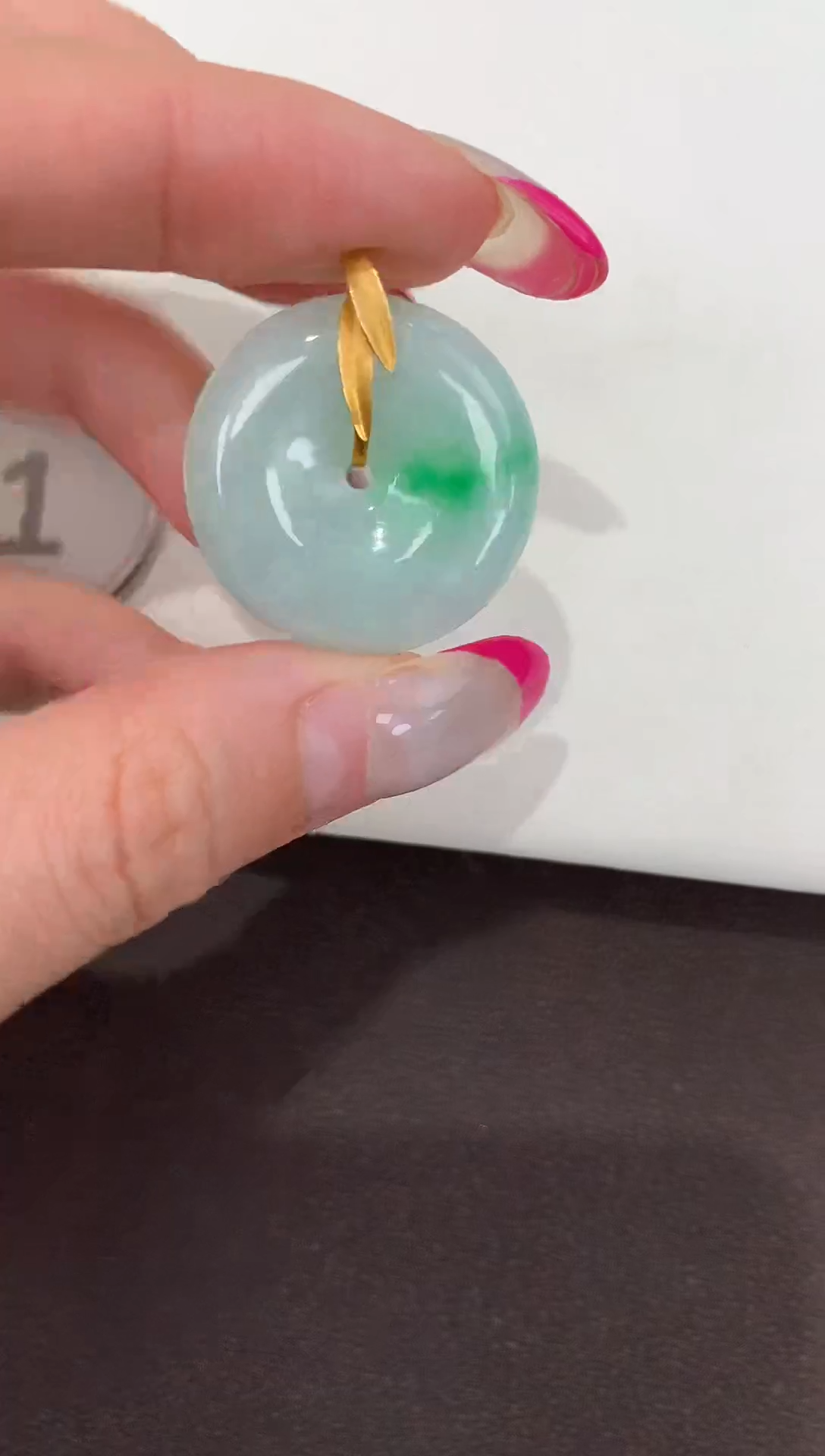 颈饰18K金镶嵌翡翠天然缅甸a货翡翠