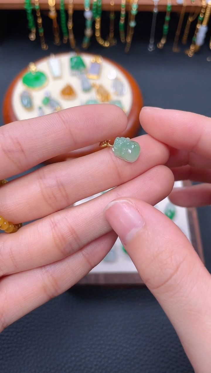 【闪购商品】翡翠吊坠(不含链)18K金镶嵌一个  JK308