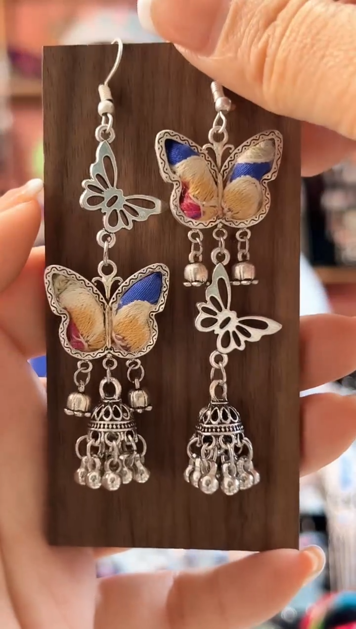 织绣民族风老绣饰品164