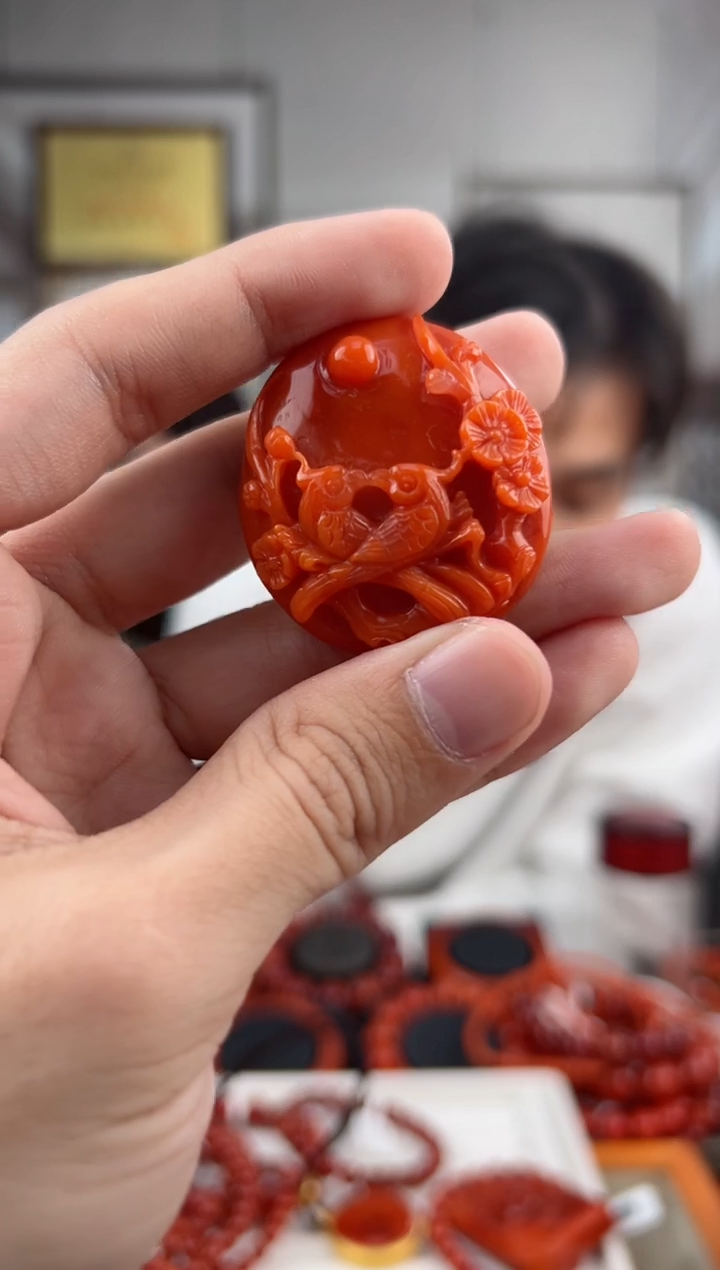 【闪购商品】南红玛瑙吊坠未镶嵌喜上眉梢