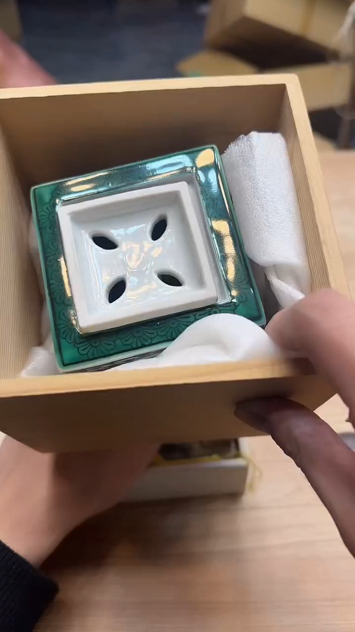 金***质2106墨樱社专属定闪链接瓷香炉