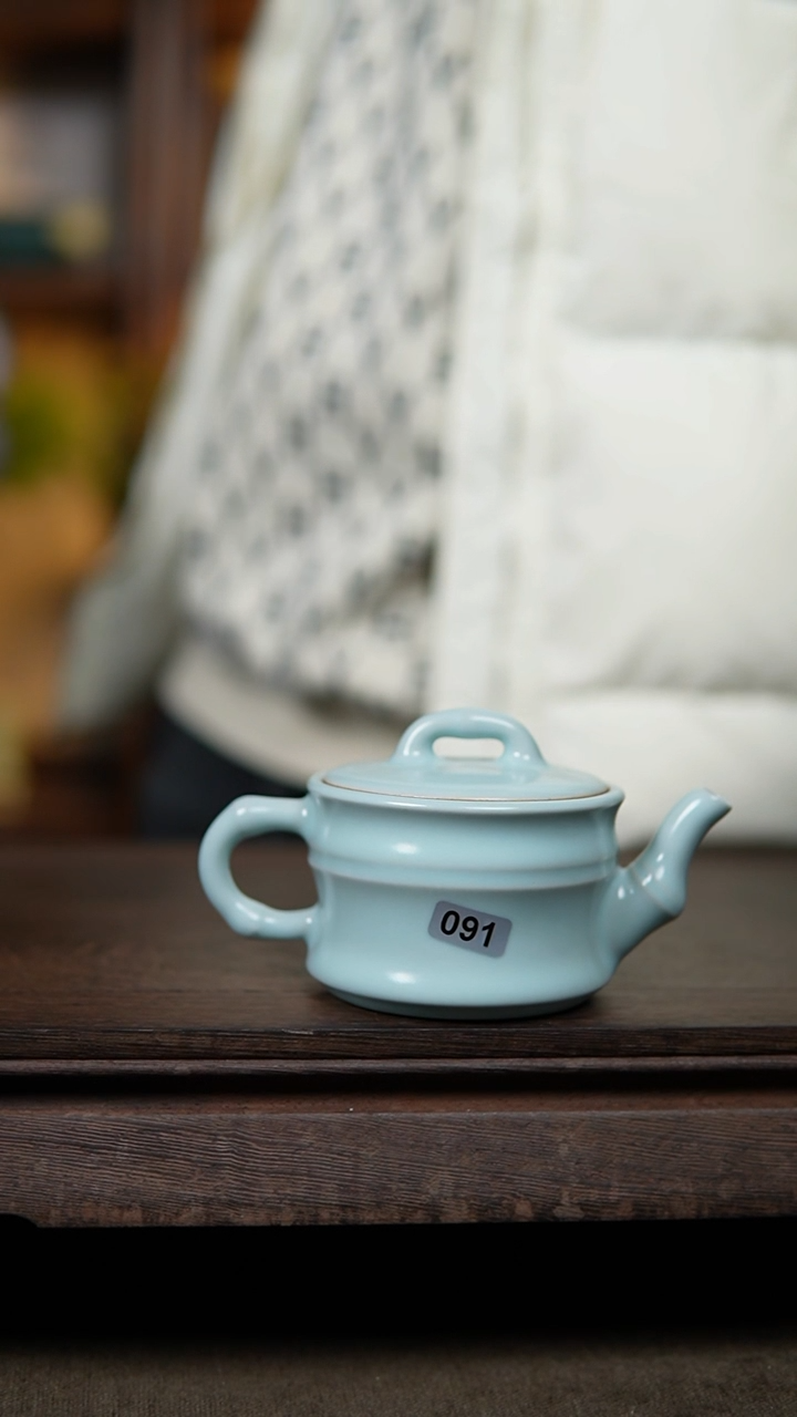 【闪购商品】杯仿古月白竹节壶一级091