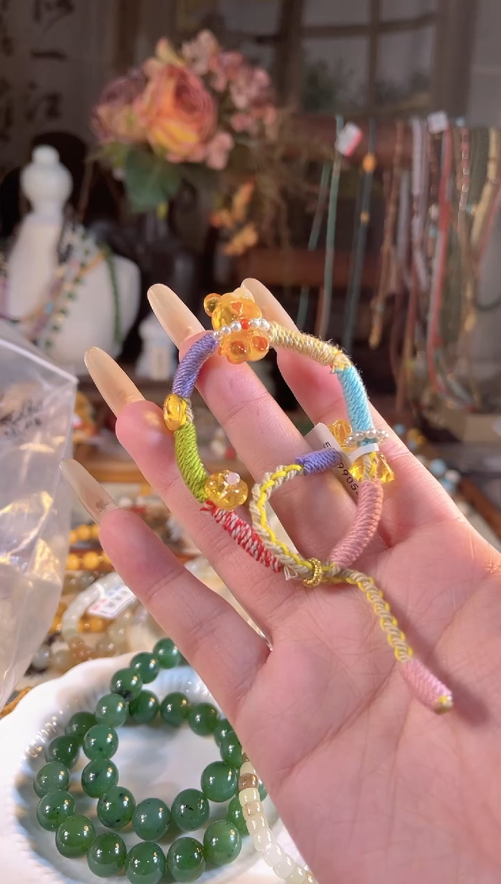 【闪购商品】蜜蜡手链未镶嵌多样性发货其一