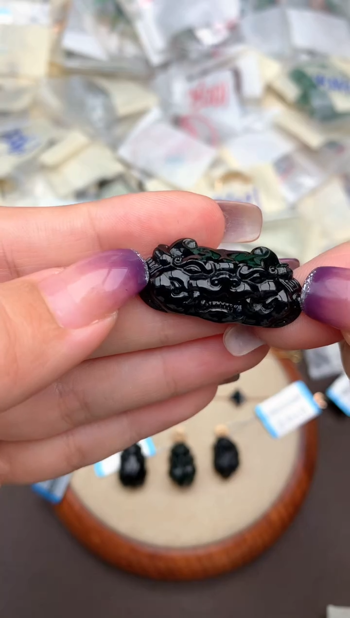 未镶嵌挂件翡翠一