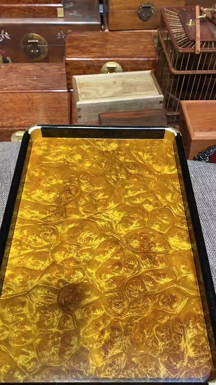 【闪购商品】香樟木木艺茶盘一个