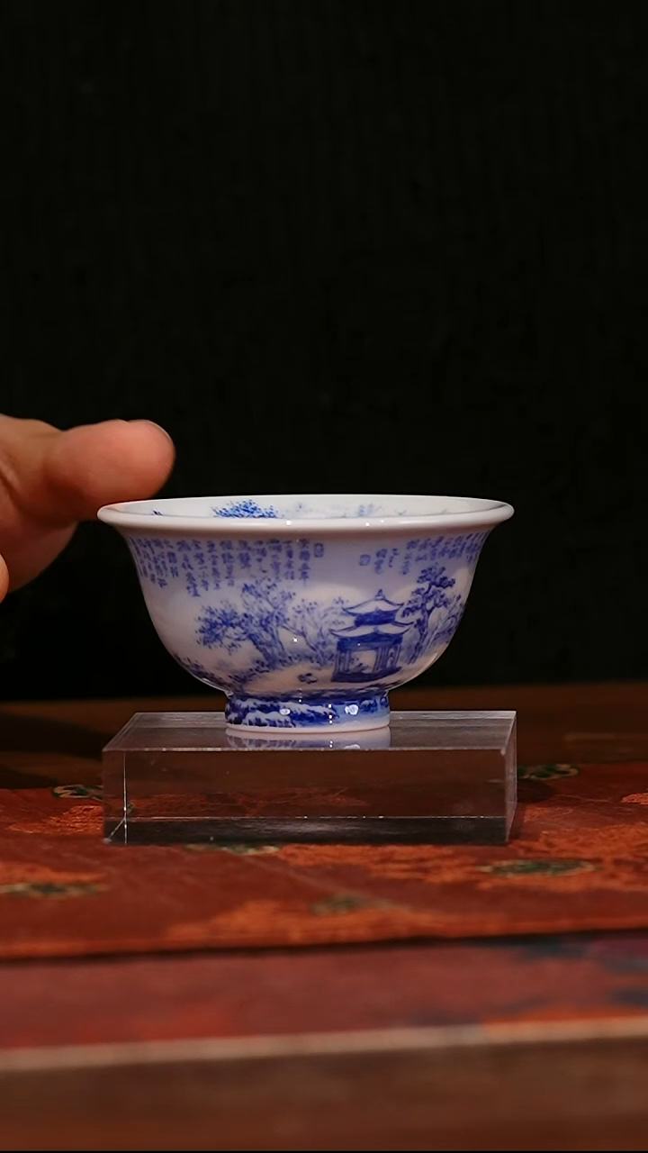 瓷姑娘-小桥窑青花雪景湖心亭画片-主人杯