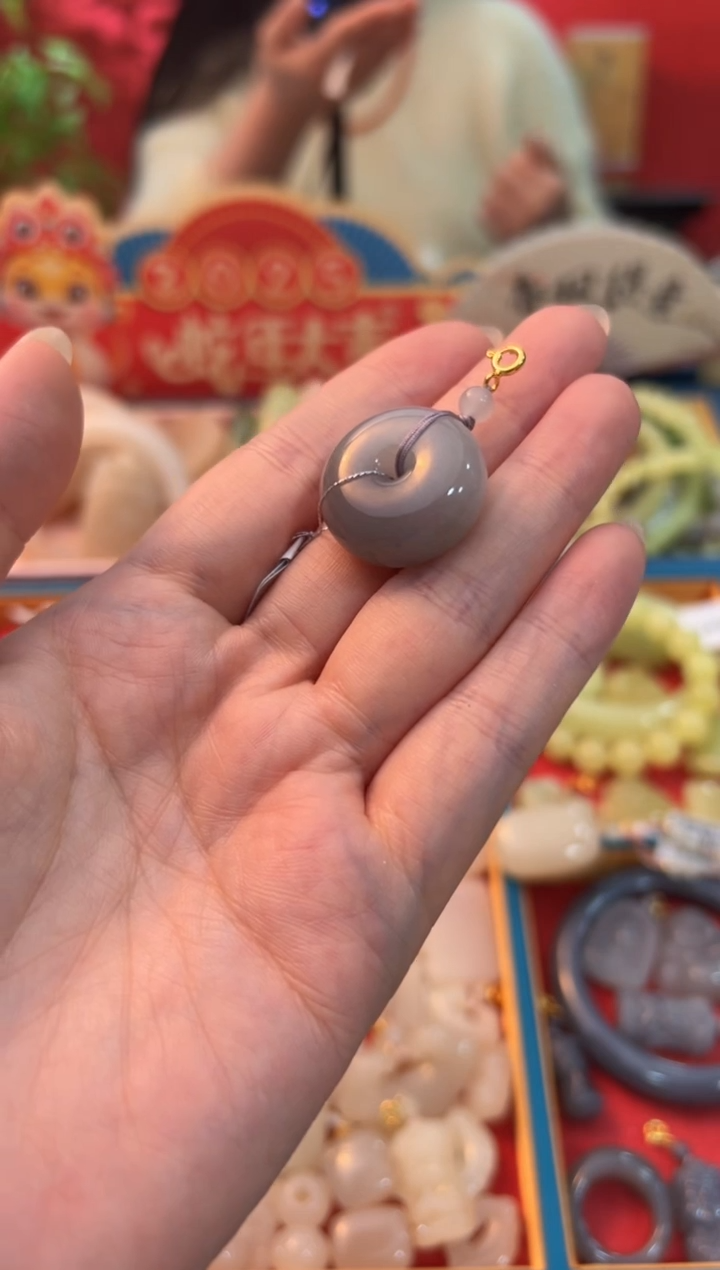 【闪购商品】和田玉吊坠未镶嵌烟紫渐变半山水平安扣