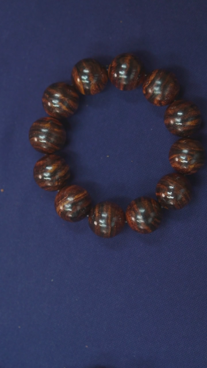 黄花梨/降香黄檀海南黄花梨霸王岭芝麻花山水纹2.0手串（518）