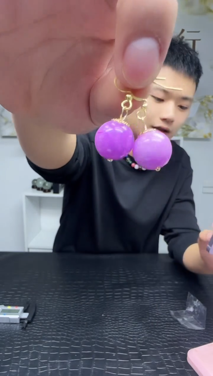 未镶嵌耳饰水晶1