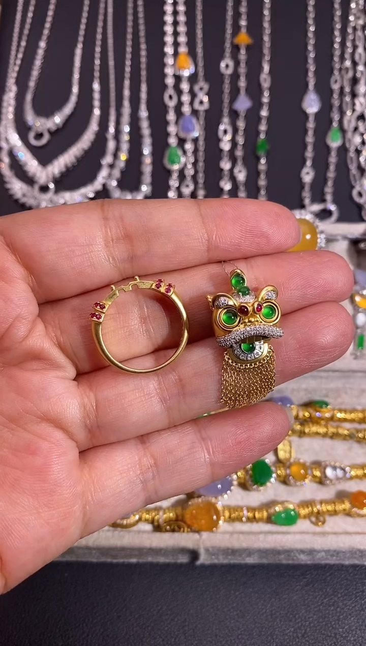 18K金镶嵌戒指翡翠戒指两用款