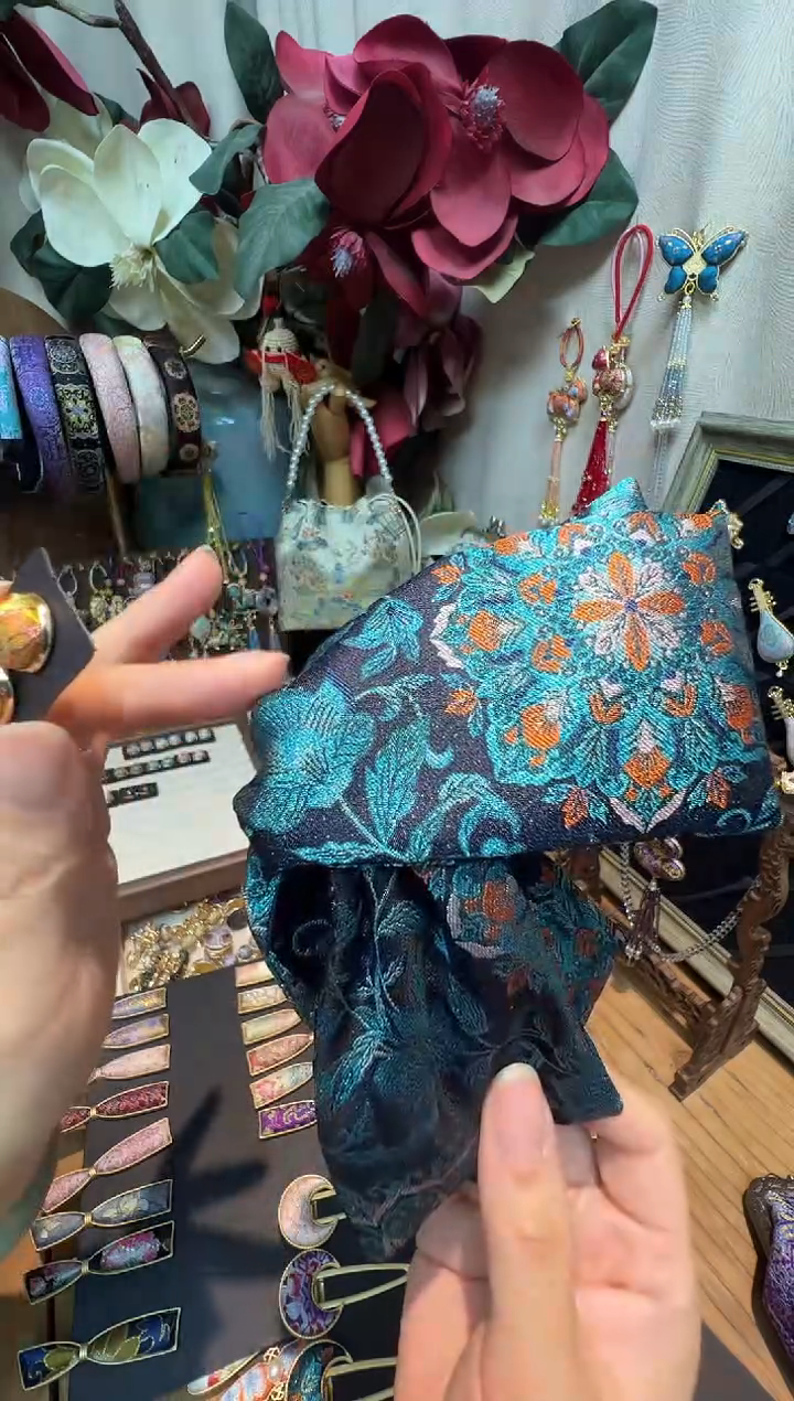 琴【孤品车12.26】三马焕彩宝相大抓夹