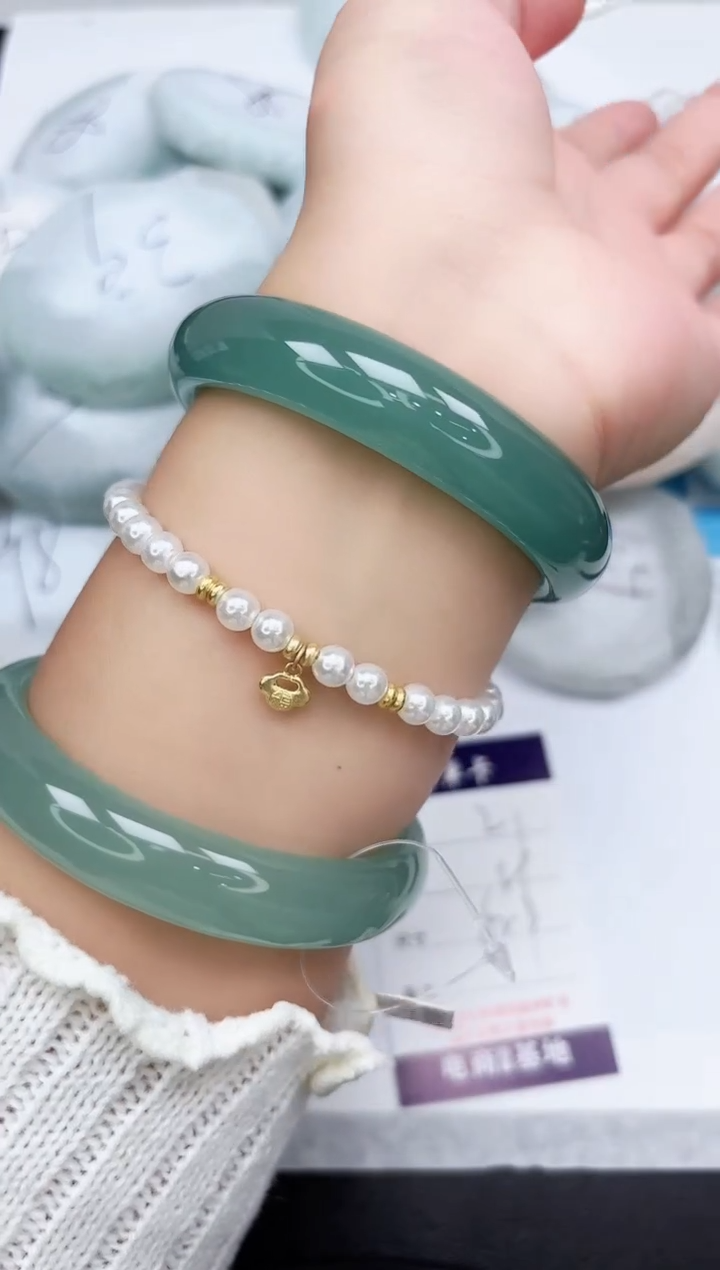 石英质玉手镯未镶嵌21-62.3