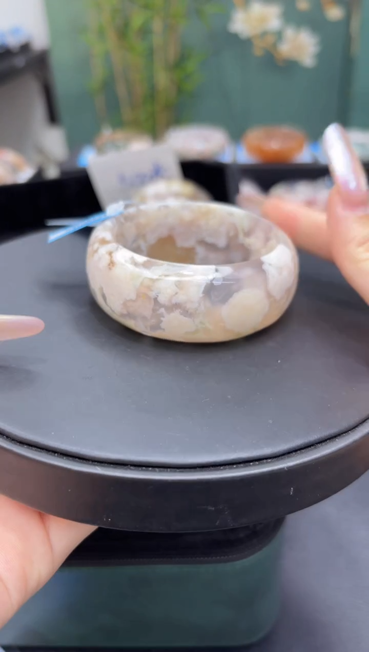 【闪购商品】石英质玉未镶嵌手镯C122(58圈)