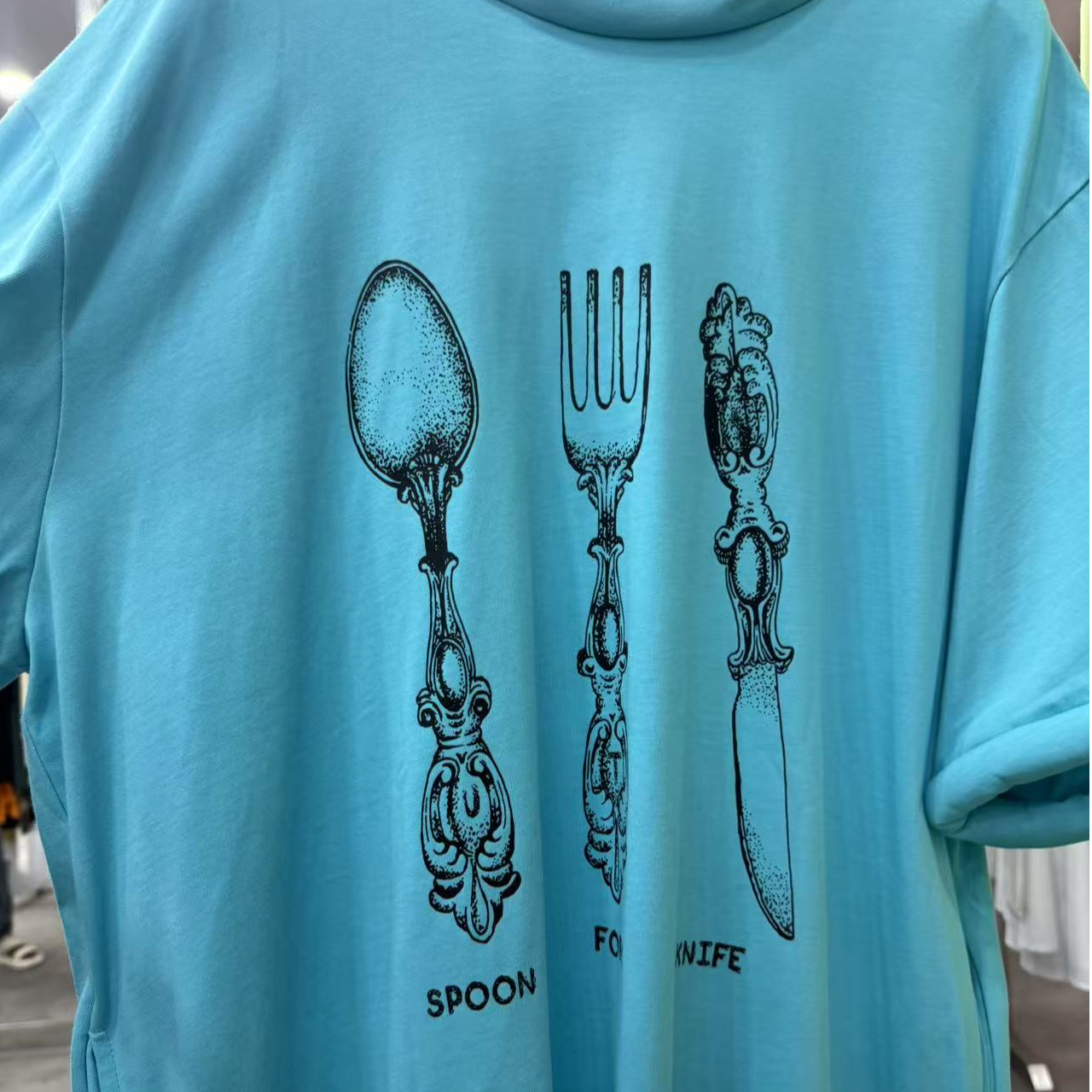 UT 品牌福利款白色蓝色大版T恤5T156