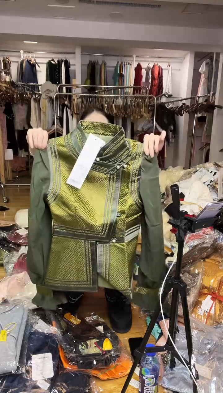 纱袖马甲       M码       80-105斤