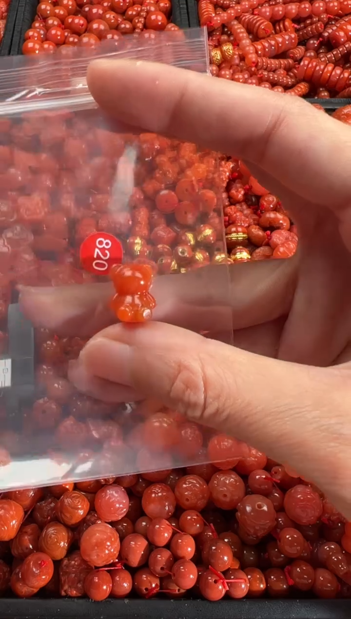 【闪购商品】南红玛瑙颈饰未镶嵌1