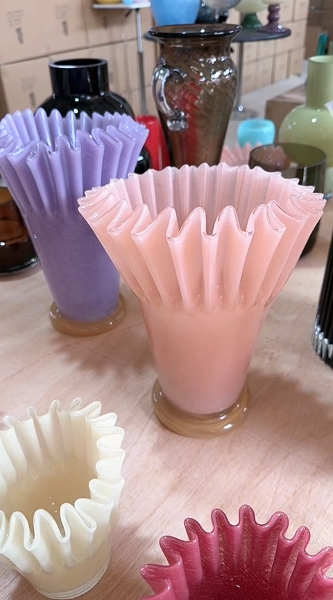 【闪购商品】玻璃粉色折纸花瓶