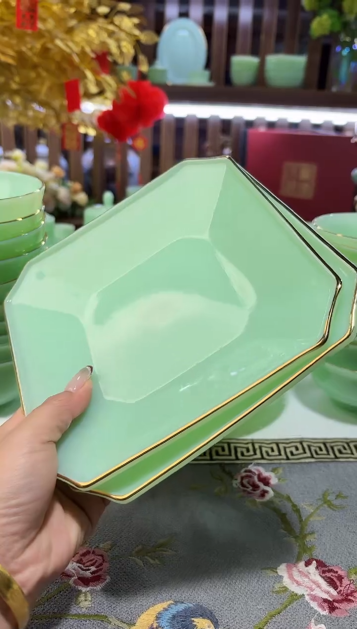 玉瓷7.5英寸方盘2只