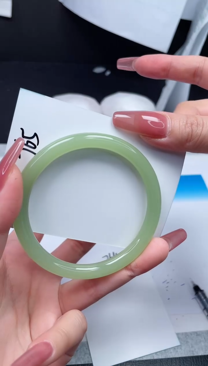 【闪购商品】石英质玉手镯未镶嵌764-60.3