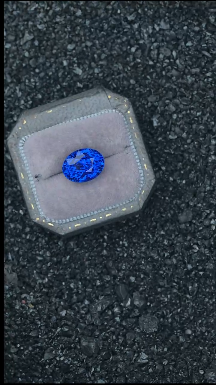 裸石蓝宝石5.57克拉