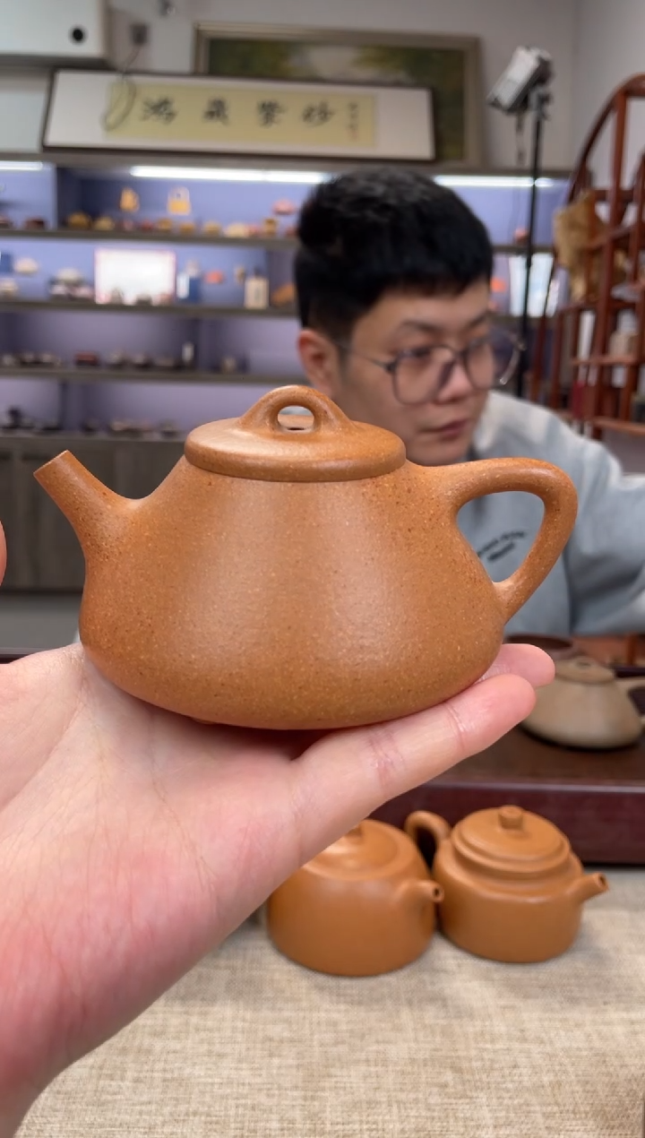 【闪购商品】紫砂茶壶老降坡 子冶石瓢