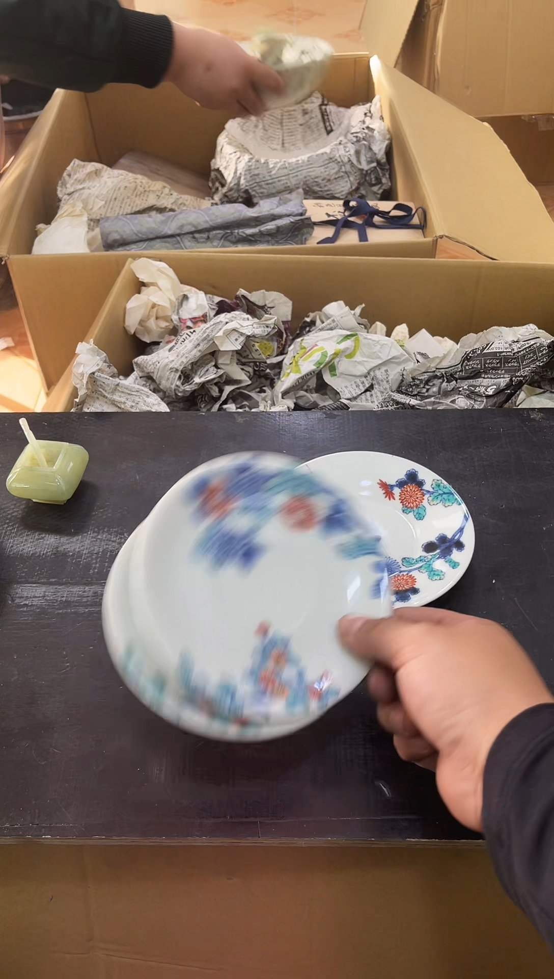 盘瑕疵如图所示 阁集工艺品