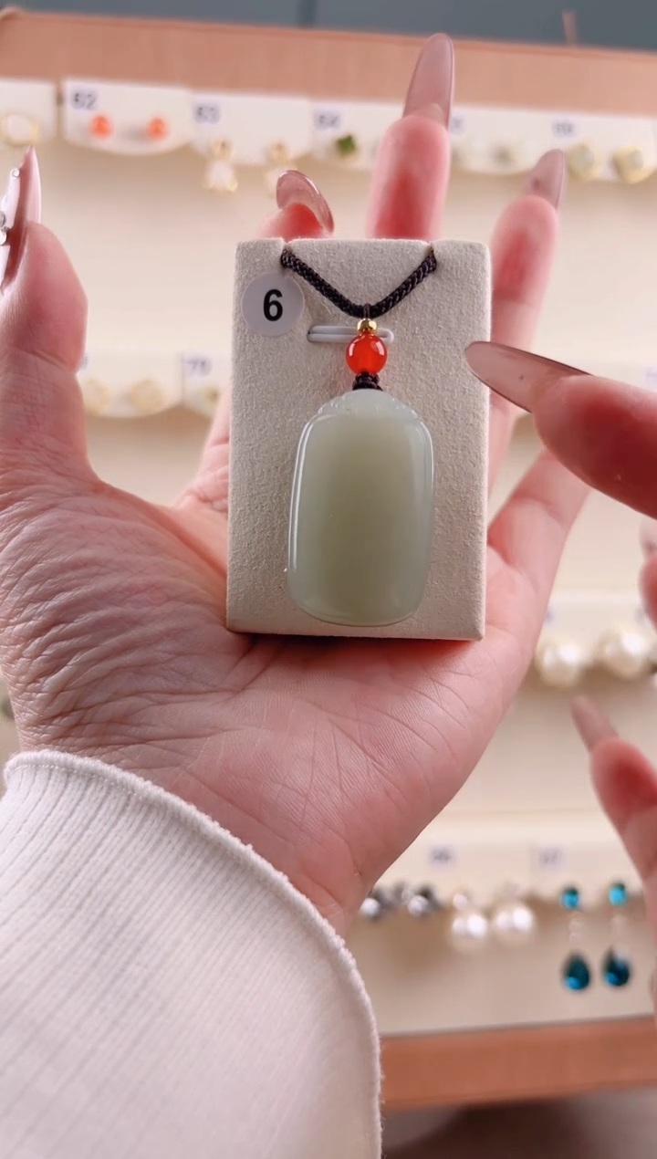 【闪购商品】和田玉吊坠(不含链)未镶嵌8