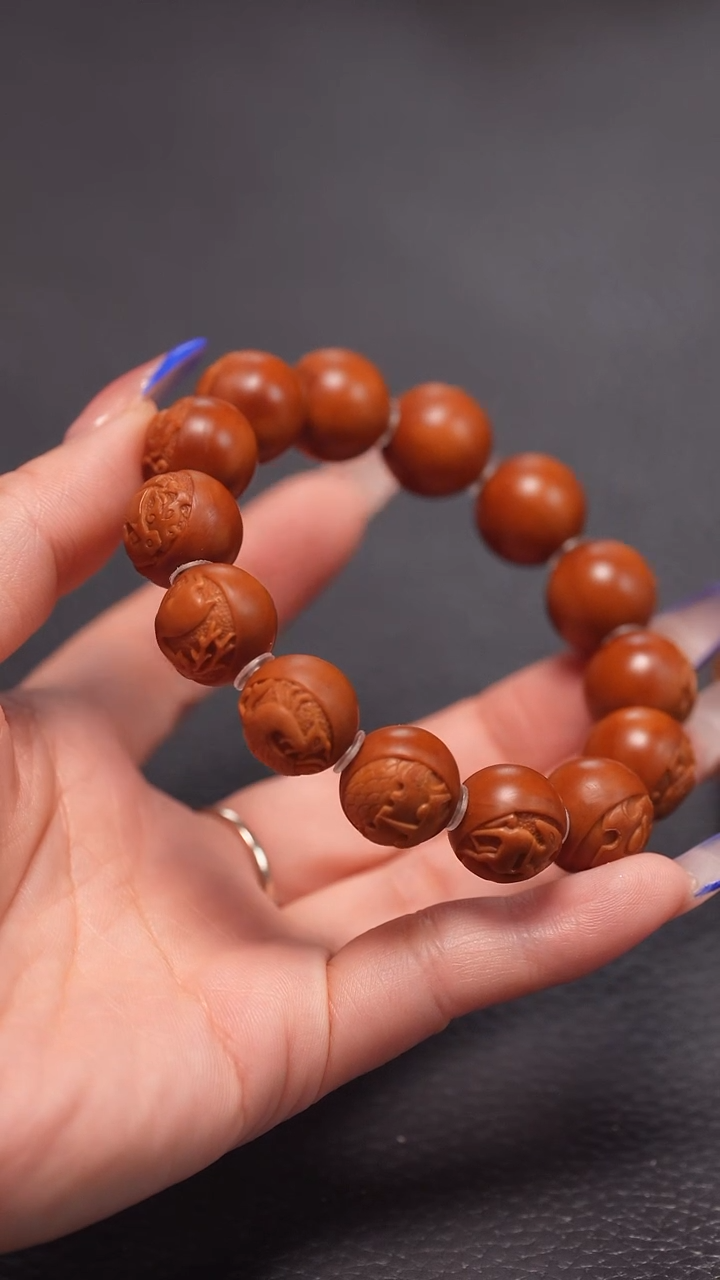 手串橄榄核1.5兽面四象