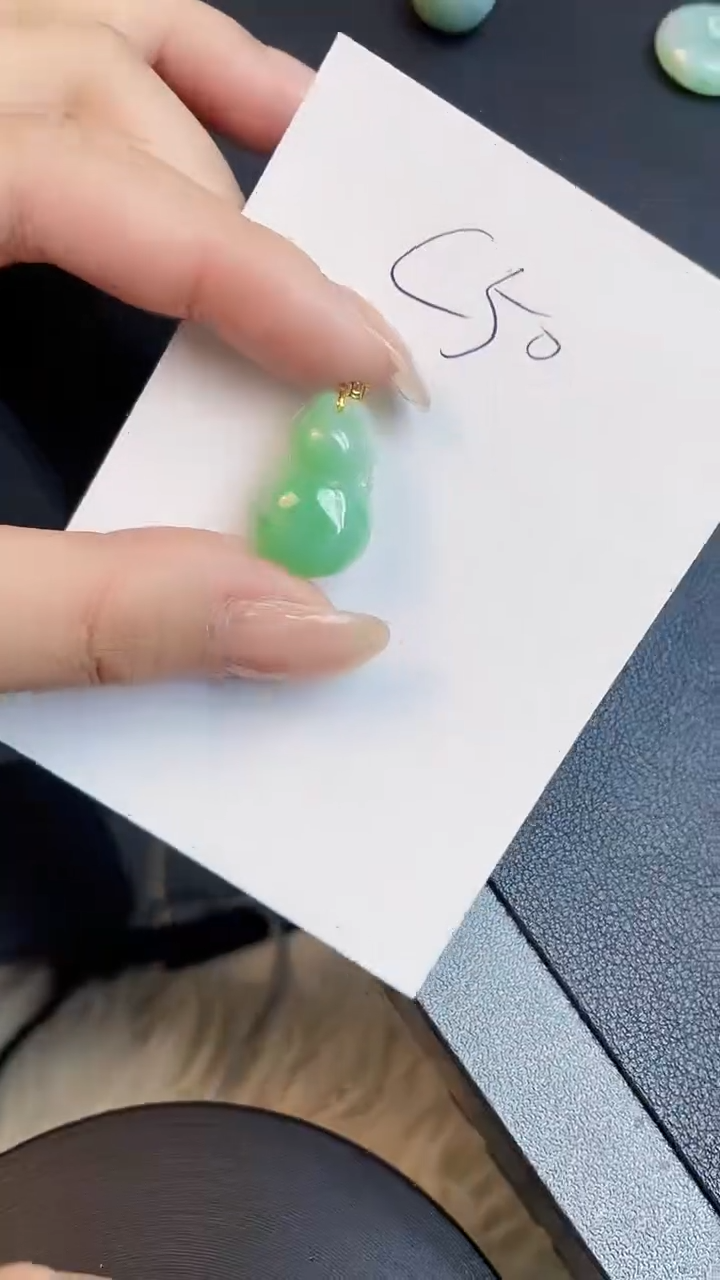 【闪购商品】翡翠颈饰18K金镶嵌00000000