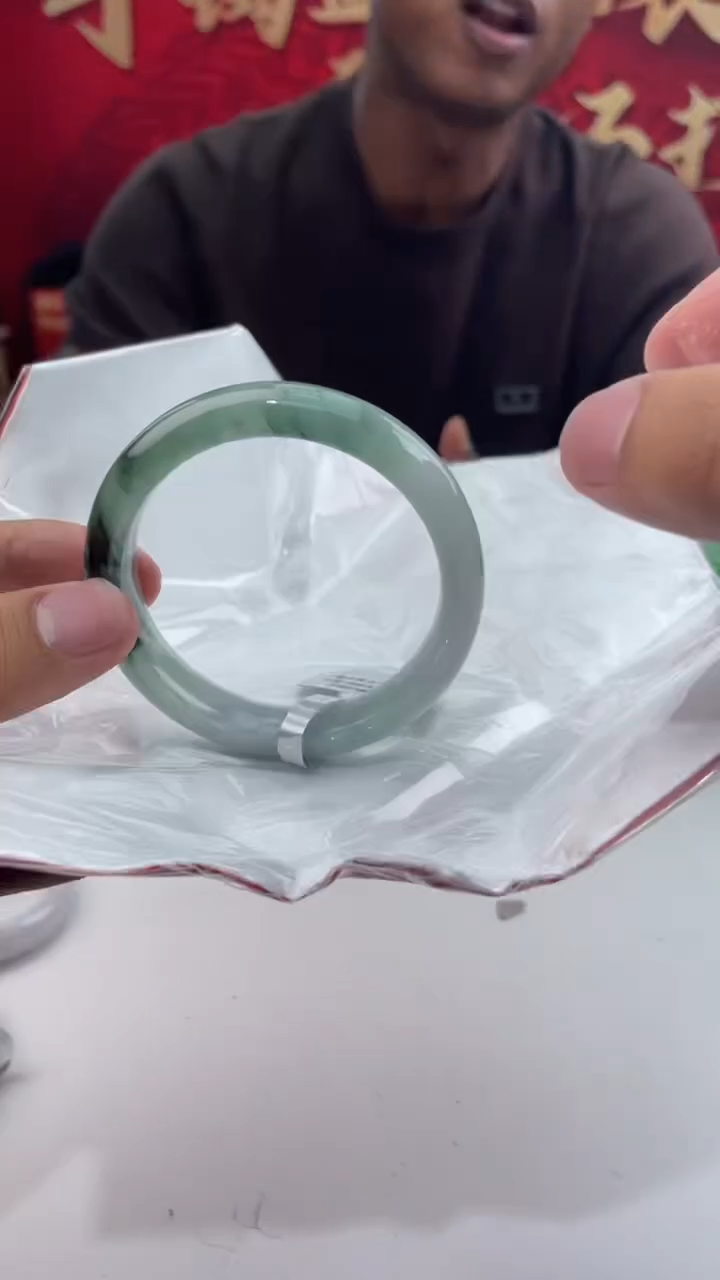 【闪购商品】翡翠手镯未镶嵌4翡翠手镯（微瑕）