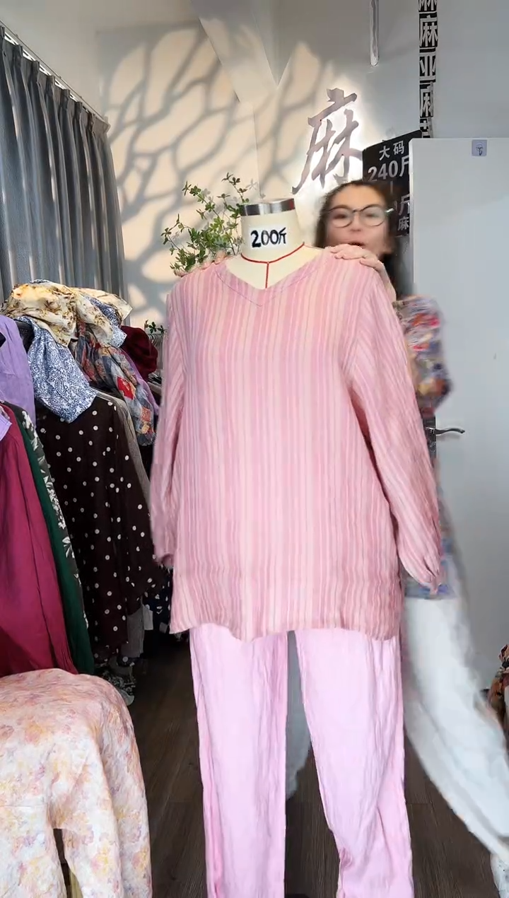 亚麻大码女装系列。