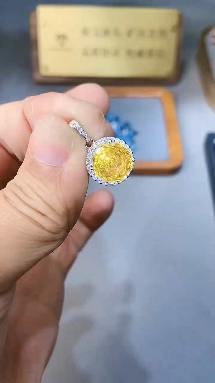 【闪购商品】黄晶颈饰银S925镶嵌3543