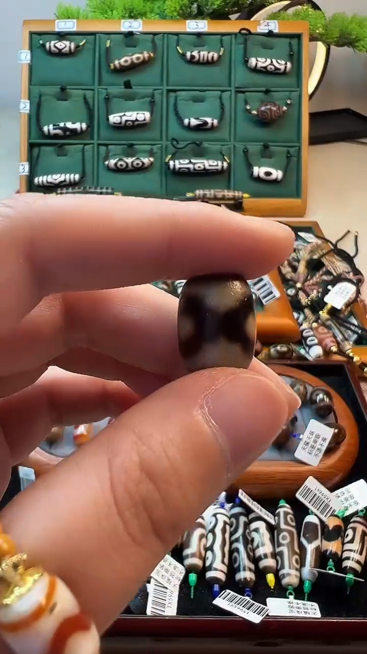 玛瑙/玉髓（覆膜）颈饰未镶嵌36（微瑕随机发货）