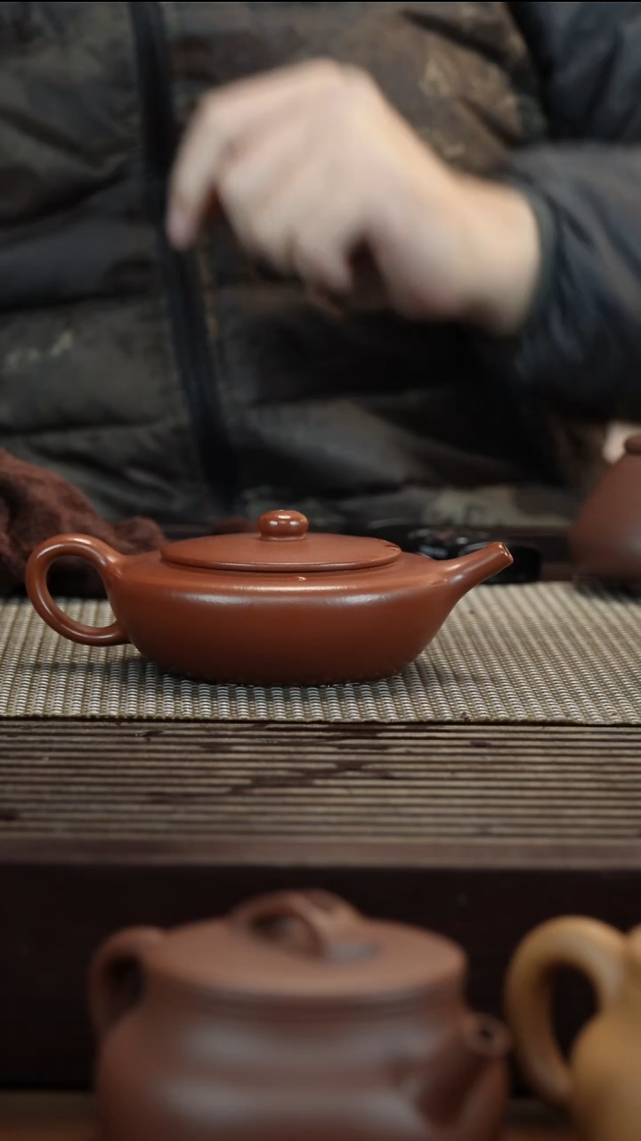 【闪购商品】紫砂茶壶朱泥扁承150CC半手工