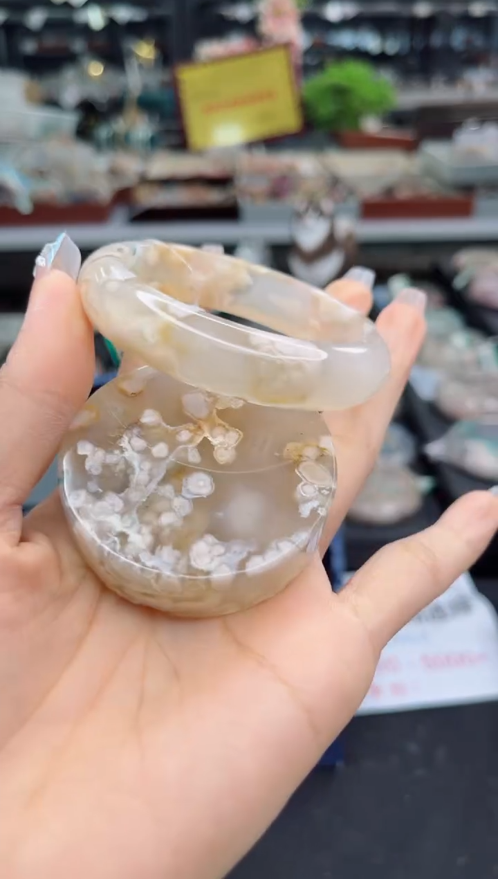 【闪购商品】石英质玉手镯未镶嵌54圈口（赠品镯心）3608081