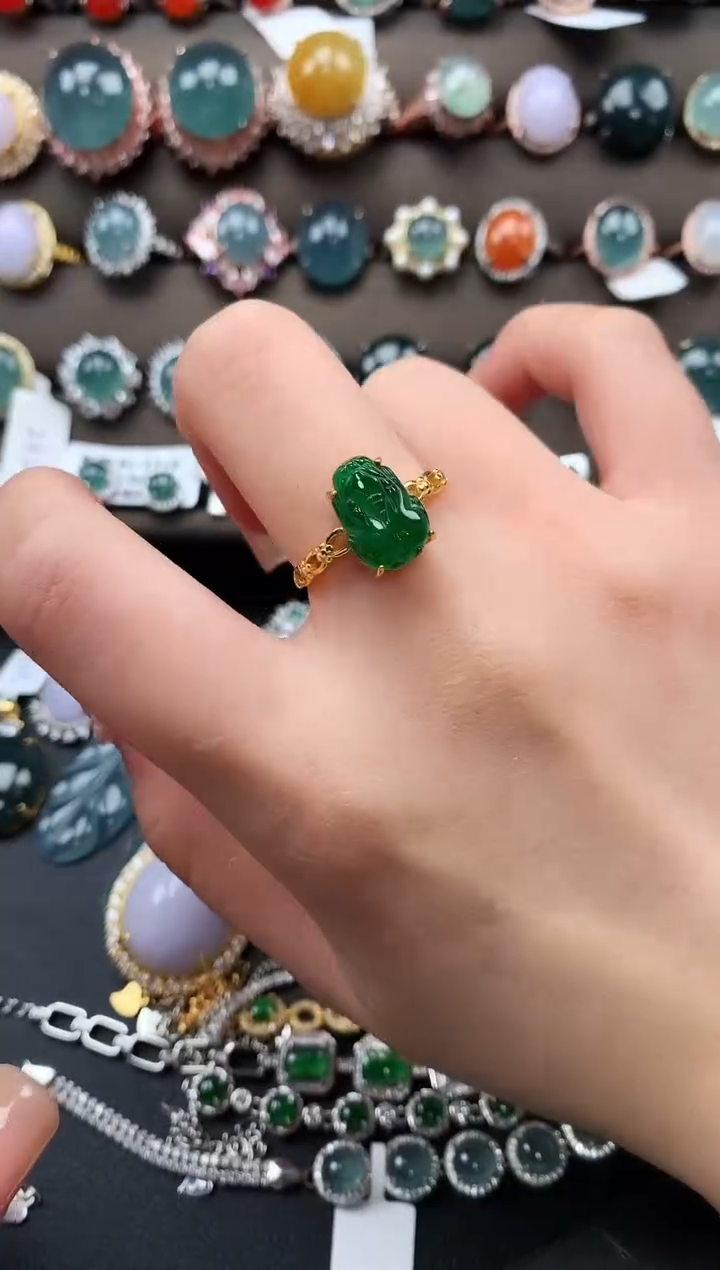 【闪购商品】翡翠戒指银S925镶嵌52141