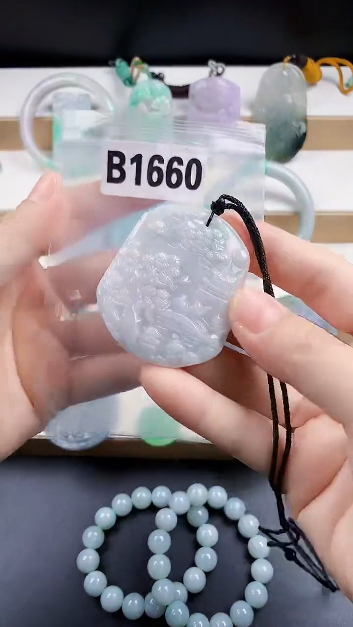 颈饰未镶嵌翡翠天然翡翠吊坠挂件