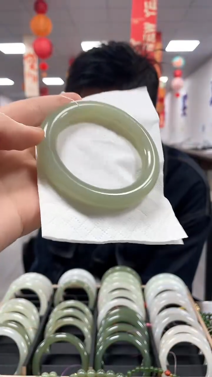 【闪购商品】和田玉手镯未镶嵌圈口备注 高品果冻猫手镯一条