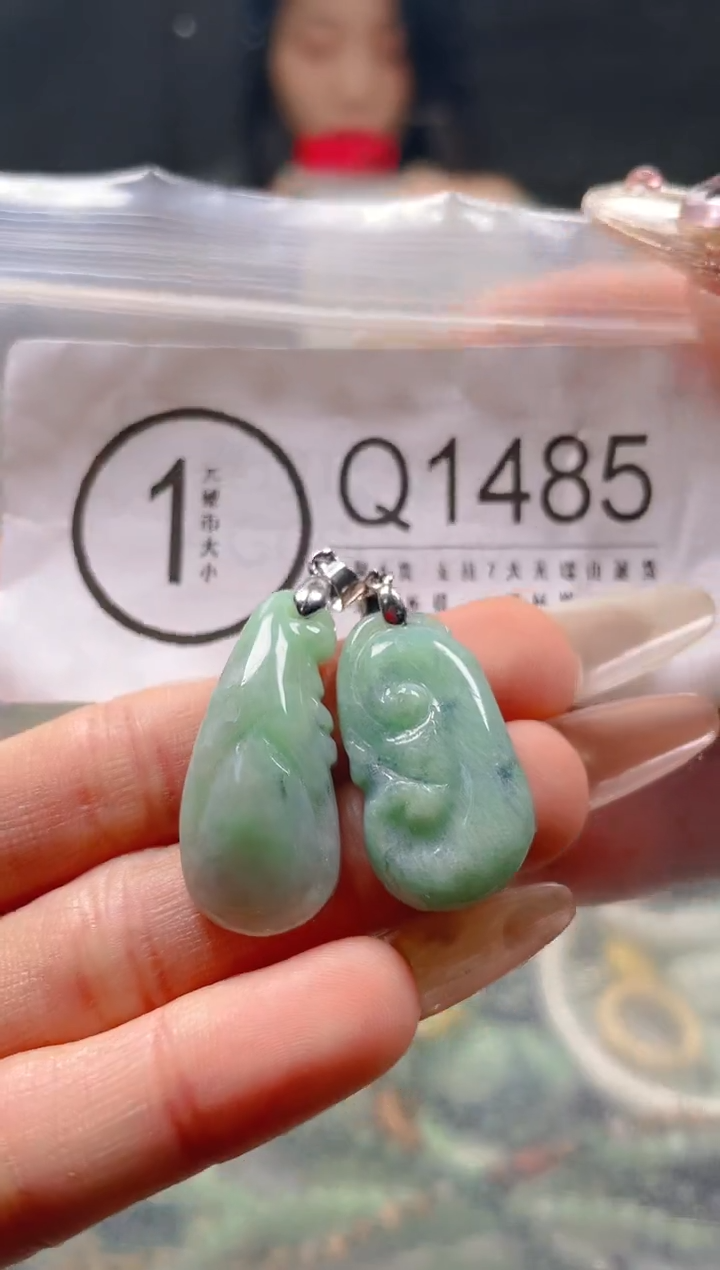 【闪购商品】翡翠颈饰未镶嵌/Q/翡翠A货一图一物