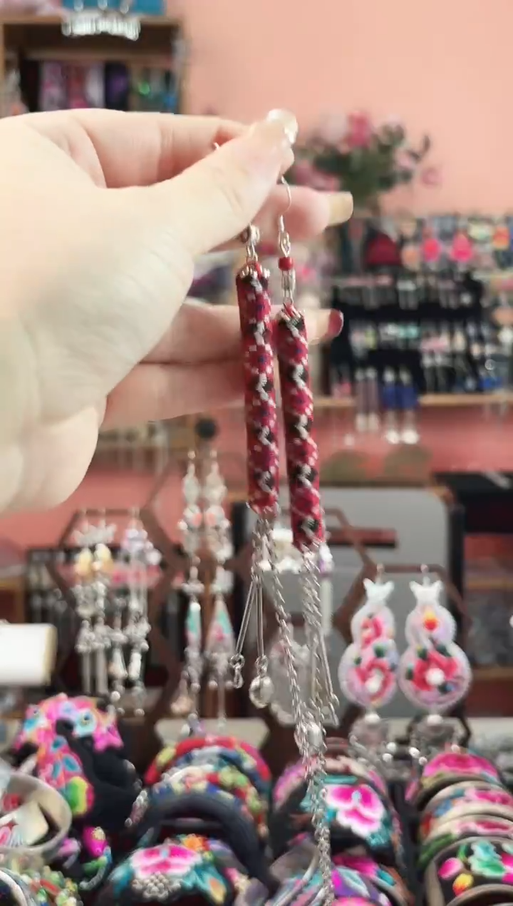 艺枝独绣手工饰品190
