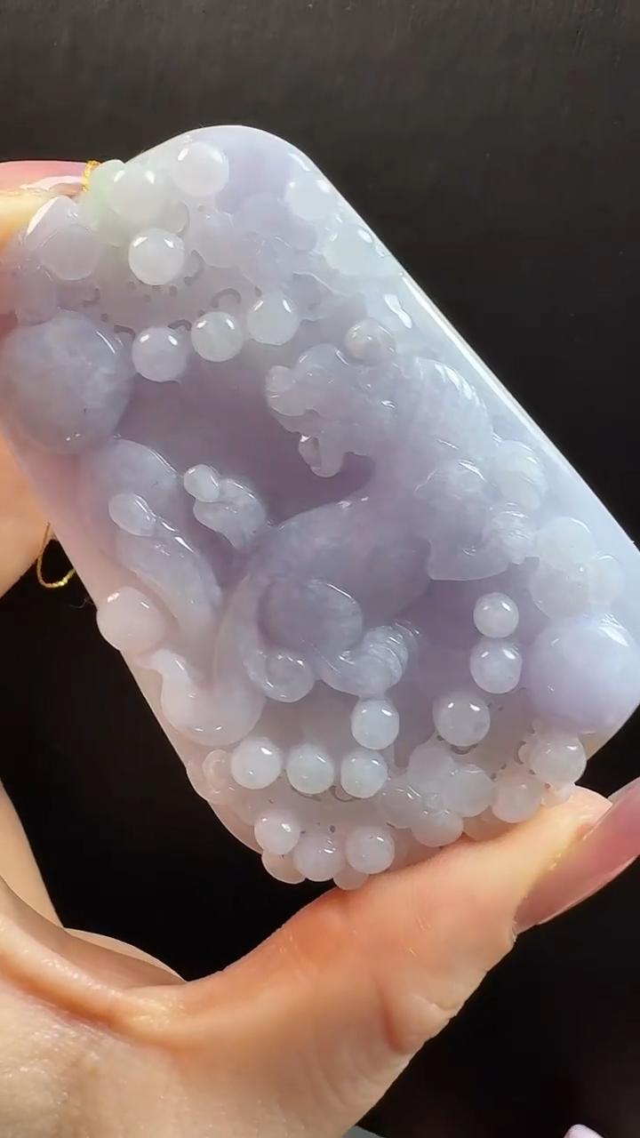 颈饰未镶嵌翡翠瑞兽