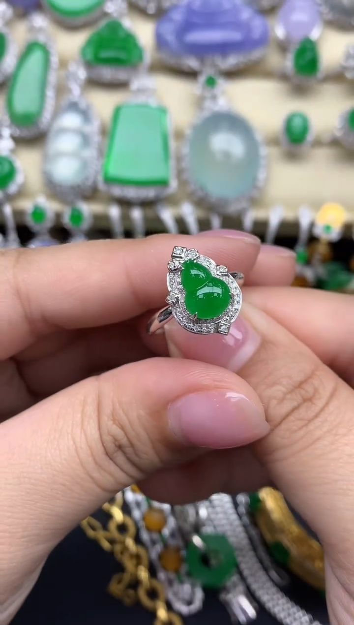 【闪购商品】翡翠戒指18K金镶嵌576-中国好珍宝