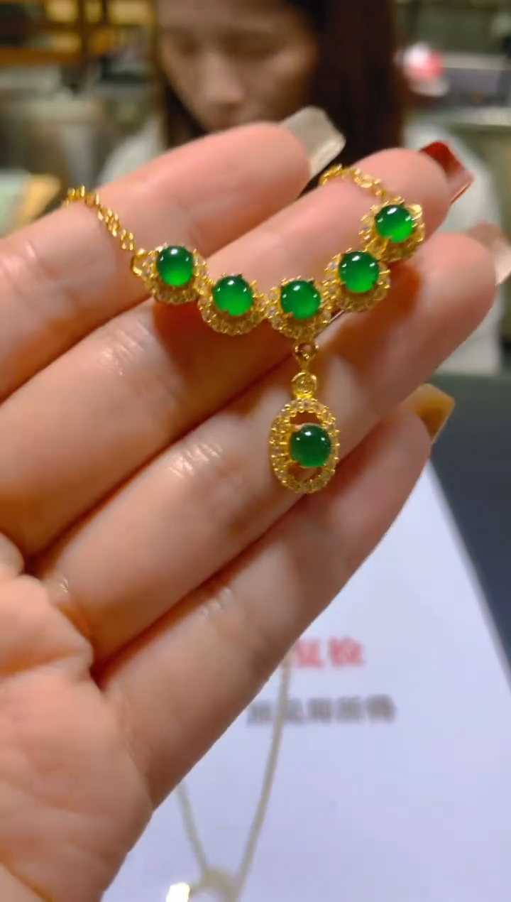 颈饰未镶嵌翡翠多样性发一
