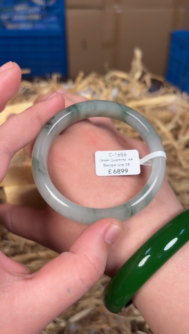 未镶嵌手镯石英质玉C1656