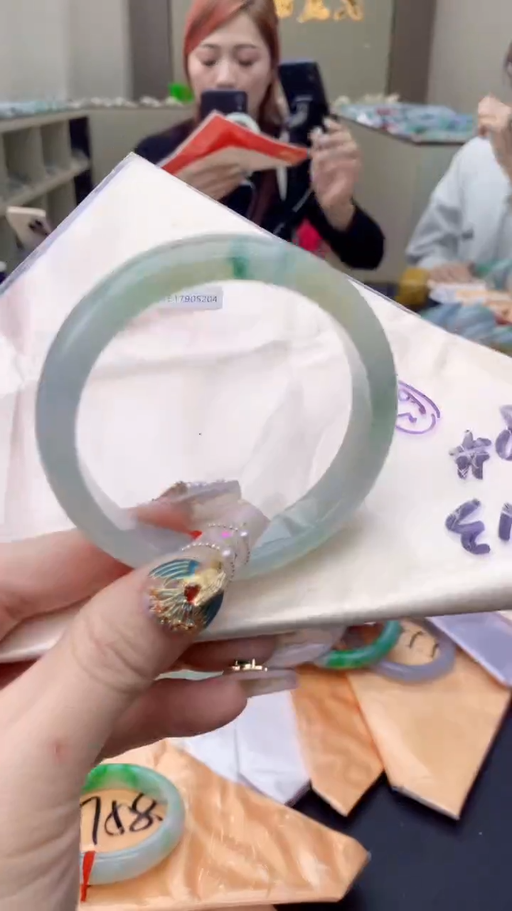 【闪购商品】翡翠手镯未镶嵌0514905666