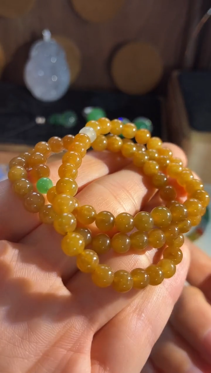 颈饰未镶嵌翡翠珠串