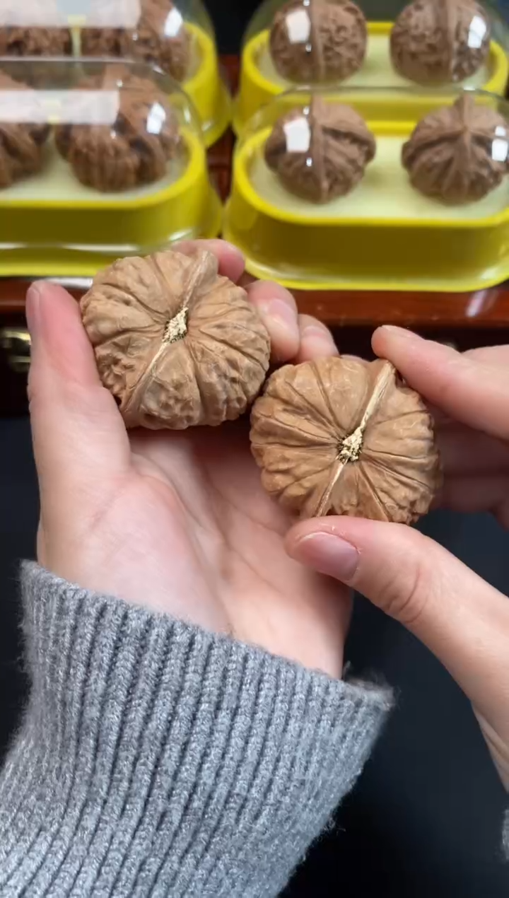 把件文玩核桃南瓜墩43尺F025