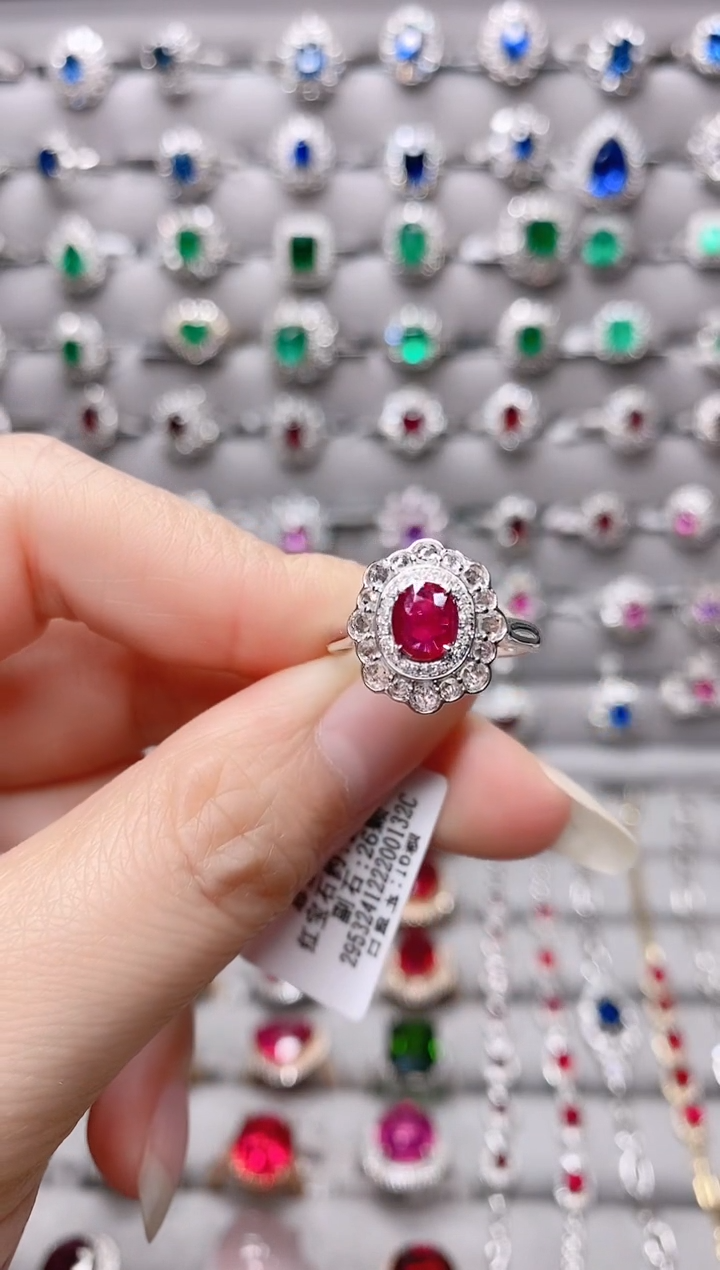 【闪购商品】红宝石18K金戒指18K金镶嵌.