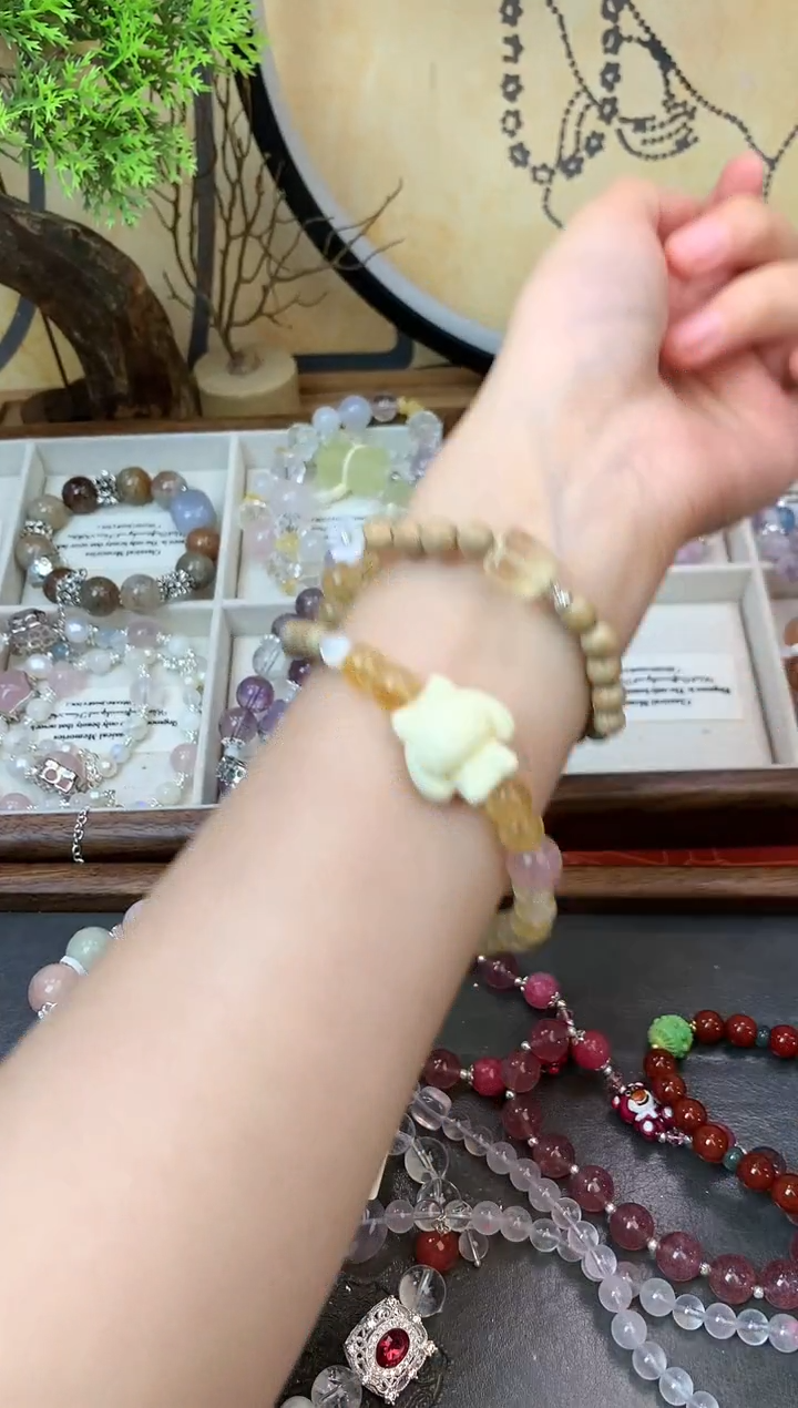 【闪购商品】檀香木手串未镶嵌305